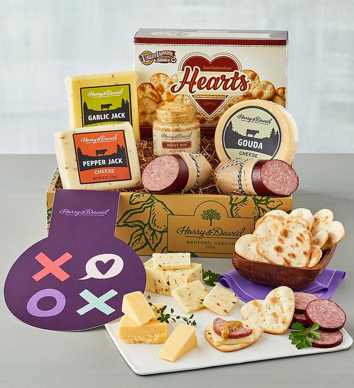 Valentine&#39;s Day Deluxe Meat and Cheese Gift Box